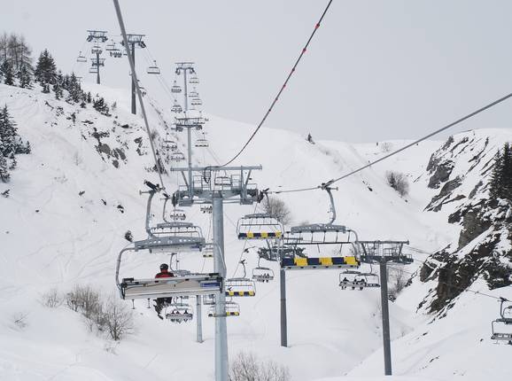 Ravières - 6pers. High speed chairlift (detachable)