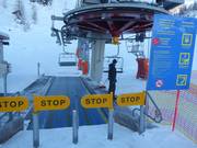 Presence at the valley station of the four-seater chairlift