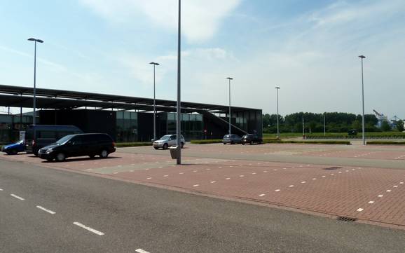 Zeeland: access to ski resorts and parking at ski resorts – Access, Parking SnowWorld Terneuzen