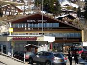 The Hotel Twing opposite the Twing valley station