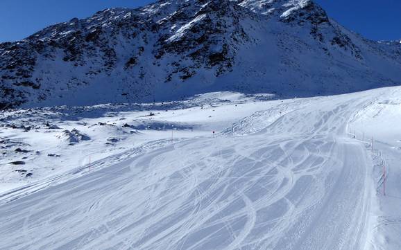 Slope preparation Val Senales (Schnalstal) – Slope preparation Val Senales Glacier (Schnalstaler Gletscher)