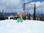 Slope signage in the Kimberley ski area