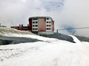 Hotel Thöni at the Trincerone station