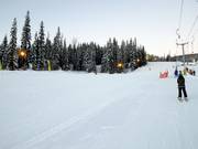 Night skiing resort Sun Peaks Village Platter 