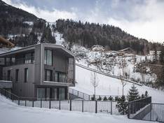 AhriaNova Apartments