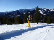 High-performance snow cannon on the Sutten run