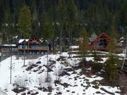 Private holiday homes on the edge of the slopes