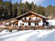 Mountain hut tip Val d'Anna hut