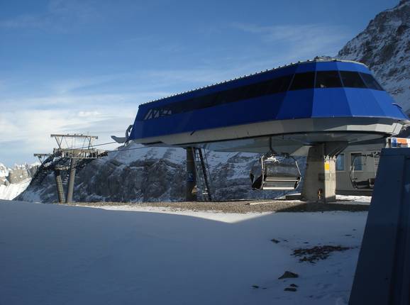 Oldenegg-Cabane