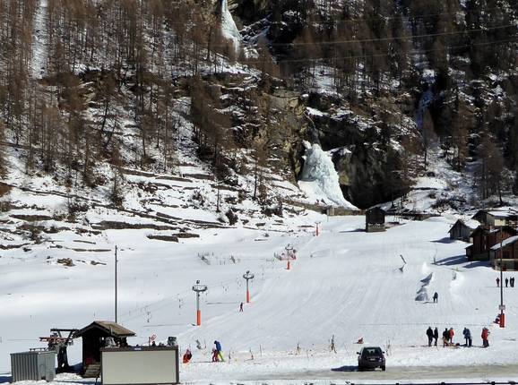 View of the ski slope in Saas-Balen