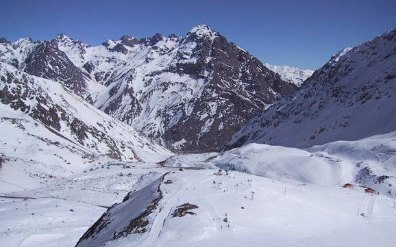 Highest base station in the Valparaíso Region – ski resort Portillo