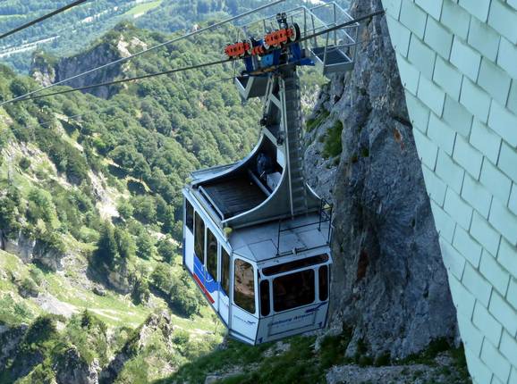 Untersbergbahn - 50pers. Aerial tramway/Reversible ropeway