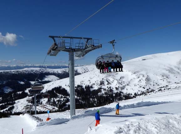 Schönberg-Schaukel - 6pers. High speed chairlift (detachable) with bubble