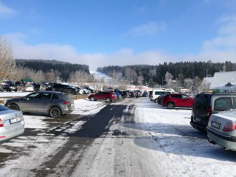 Czech Republic: access to ski resorts and parking at ski resorts – Access, Parking Lipno