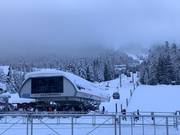 Blackcomb Gondola Lower - 10pers. Gondola lift (monocable circulating ropeway)
