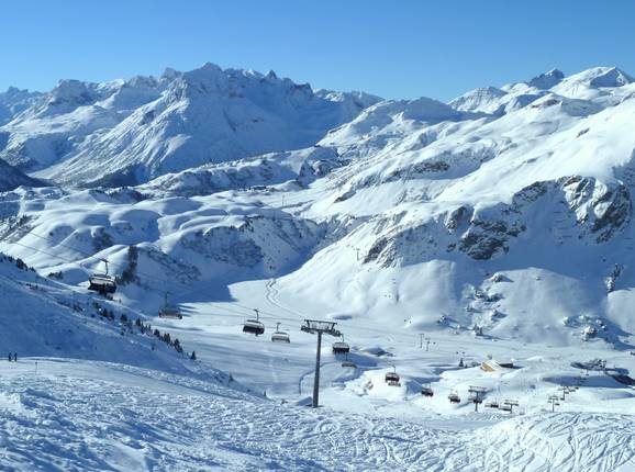 View from Schröcken to Lech with the Auenfeldjet