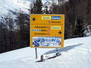 Slope signage in the ski area