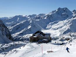 Val Senales Glacier (Schnalstaler Gletscher)
