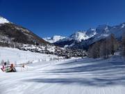 Saas-Fee in the midst of four-thousand metre peaks
