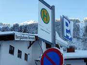 Ski bus stops at all valley stations