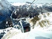 The Funifor Alba-Col dei Rossi connects the Belvedere with the Ciampac
