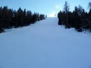 Extremely steep Mitterling descent under the Jochtal gondola lift