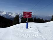 Slope signage in the ski area