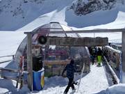 Pit stop in the middle of the ski area at the Snowpark