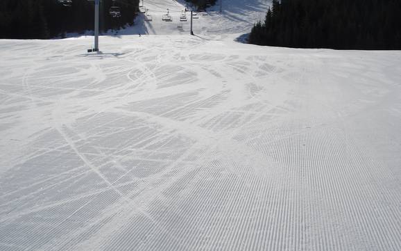 Slope preparation Garibaldi Ranges – Slope preparation Whistler Blackcomb