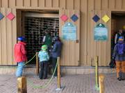 Free ski storage during the day and overnight