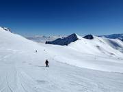 Jetas slope from the highest point in the ski area
