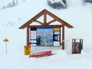 Information board in the Kicking Horse ski area