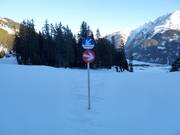 Slope signage in the Jöchelspitze ski area