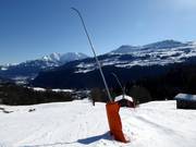Snow guns on the valley run to Waltensburg