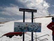 Information board about the difficult slopes at the summit