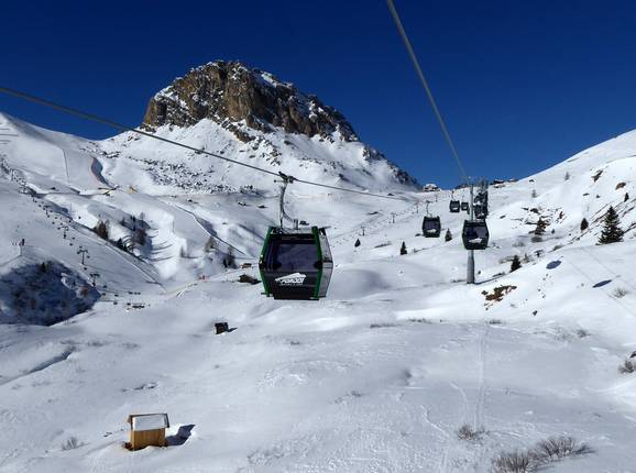 Fodom (Vauz-Pordoi) - 10pers. Gondola lift (monocable circulating ropeway)