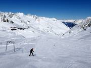 Easy and wide slope Nörderjoch