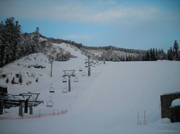 View of the slope in the Naspa Ski Garden ski resort