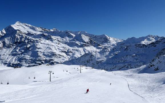 Highest base station in the Valfurva – ski resort Santa Caterina Valfurva
