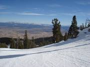 Wide slopes in the Heavenly ski resort