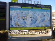 Large information boards with real-time information
