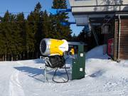High-performance snow cannon in the Destné ski resort