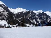 Easy practice slope in the valley area with a view of the Ankogel