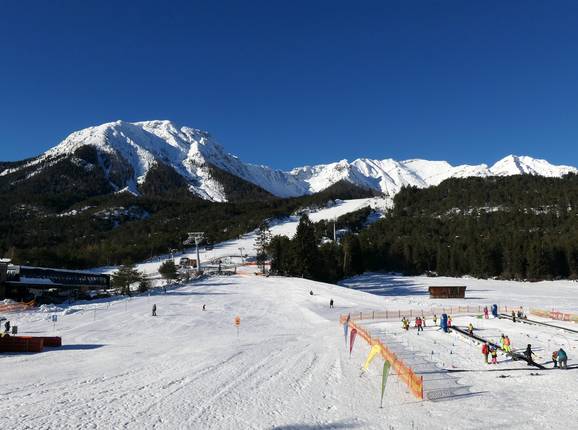 View of the practice area and the Hoch-Imst ski resort