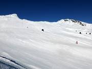 Wide and easy slopes in the ski area