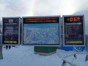 Boards with real-time information at the valley station