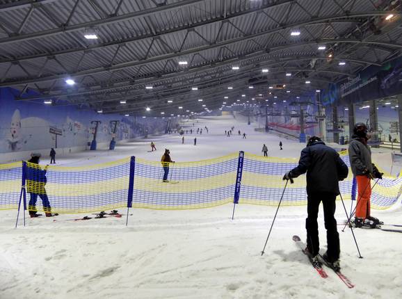Alpenpark Neuss ski hall