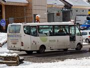 A ski bus serves the numerous districts of Saint Jean d’Arves.