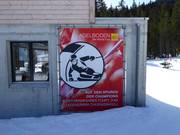 These banners lead to the World Cup mountain Chuenisbärgli
