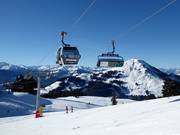 Zinsbergbahn - Combined installation (8 pers. chair and 10 pers. gondola) with seat heating